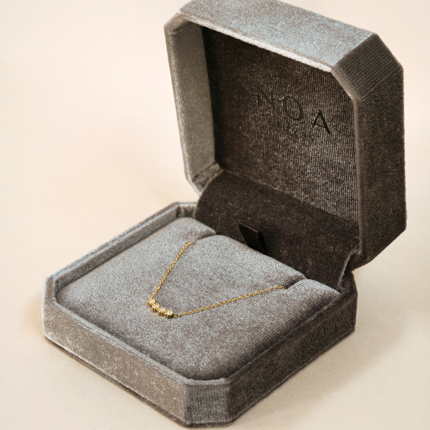 COLLAR LEIA BAÑO DE ORO