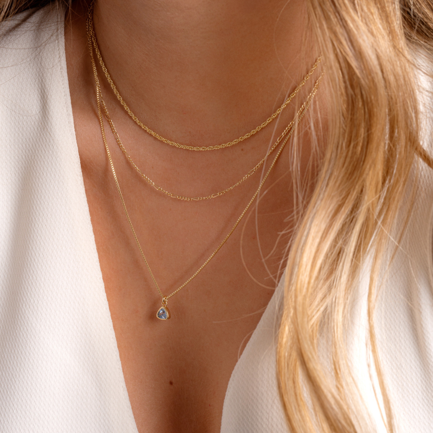 COLLAR COLINE BAÑO DE ORO