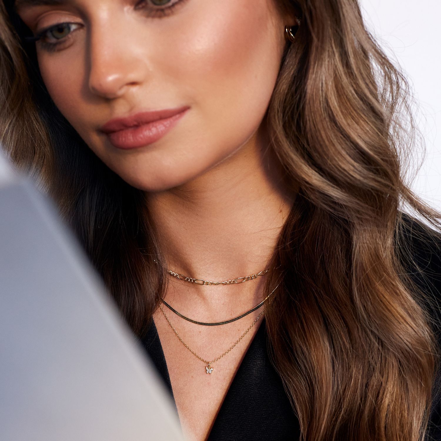 COLLAR CURB BAÑO DE ORO