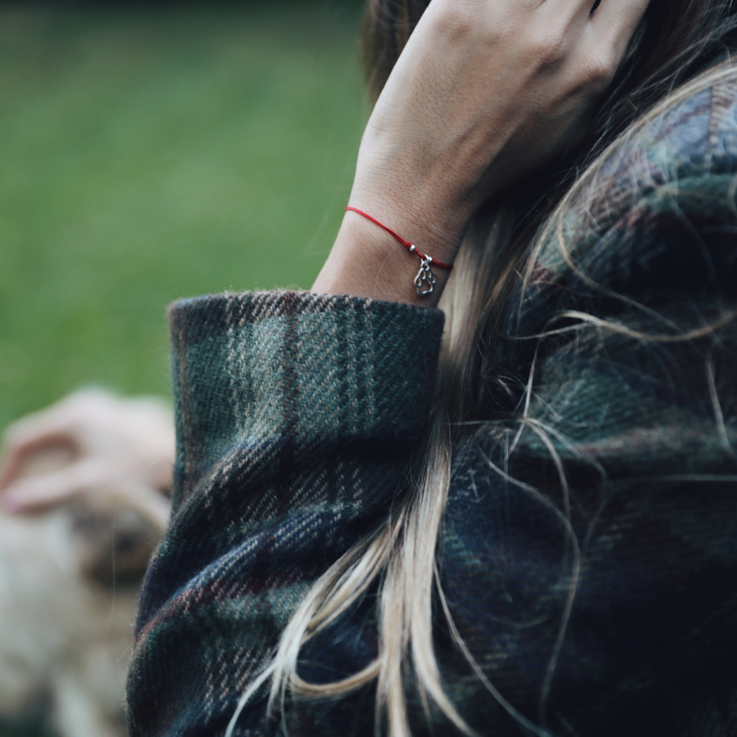 PULSERA HILO ROJO HUELLA MASCOTA PLATA