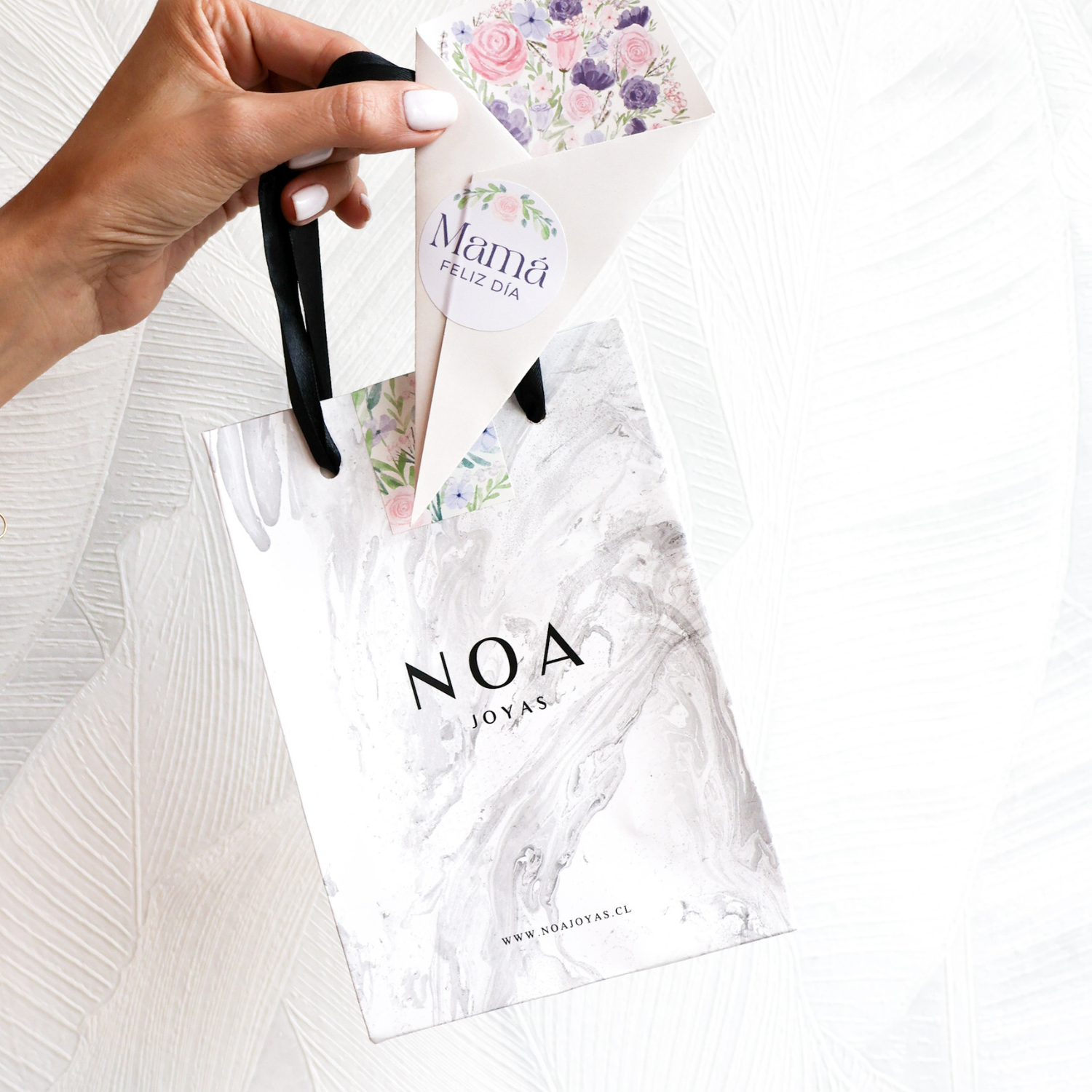 CHARM CROSS VIOLET BAÑO DE ORO