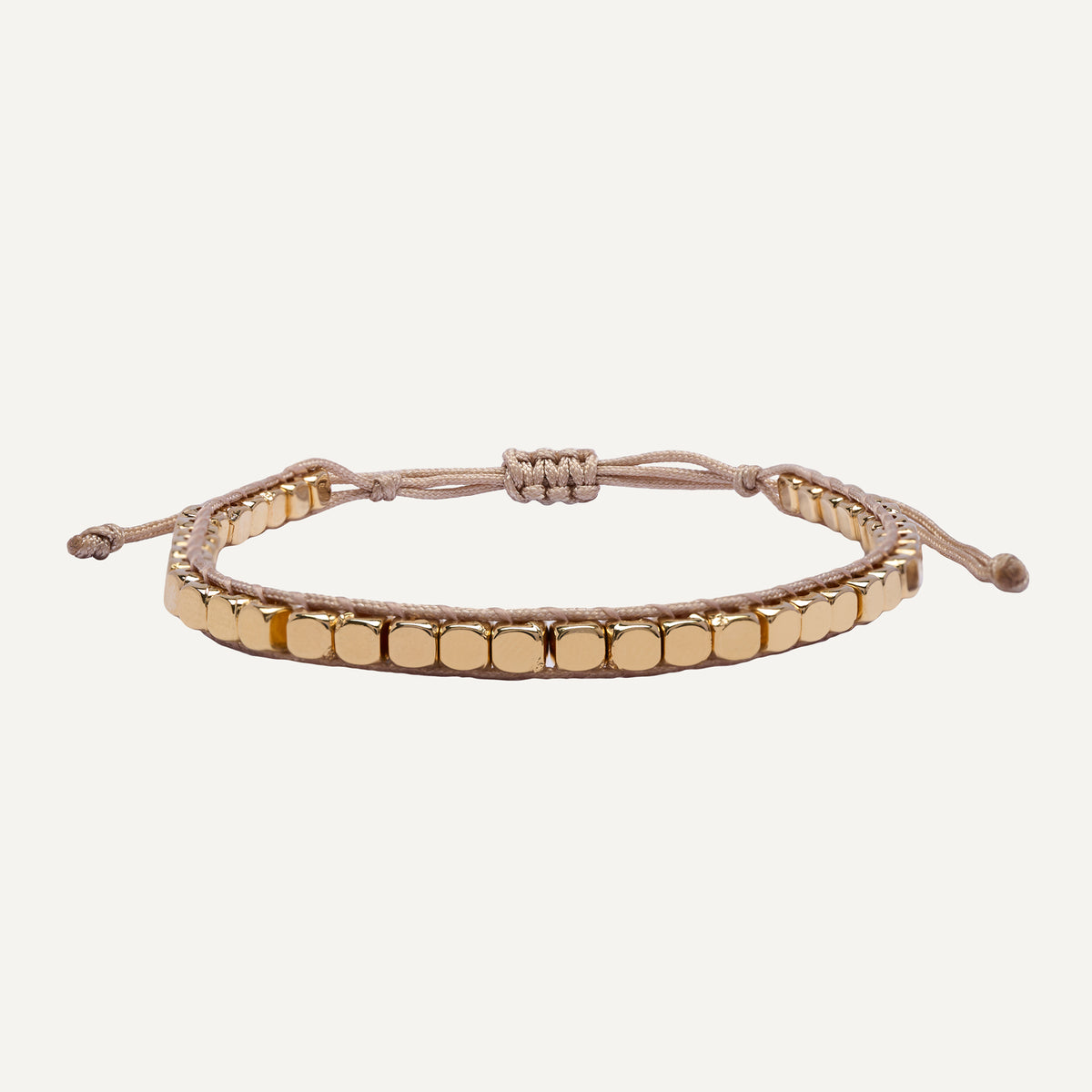 PULSERA DE HILO ARENA SQUARE BAÑO DE ORO