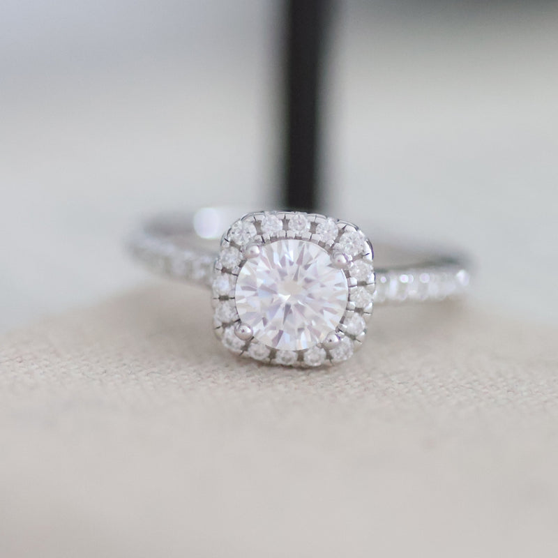 HALO PAVÉ CUSHION