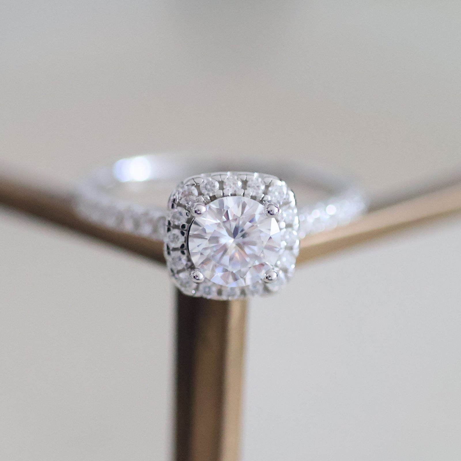 HALO PAVÉ CUSHION