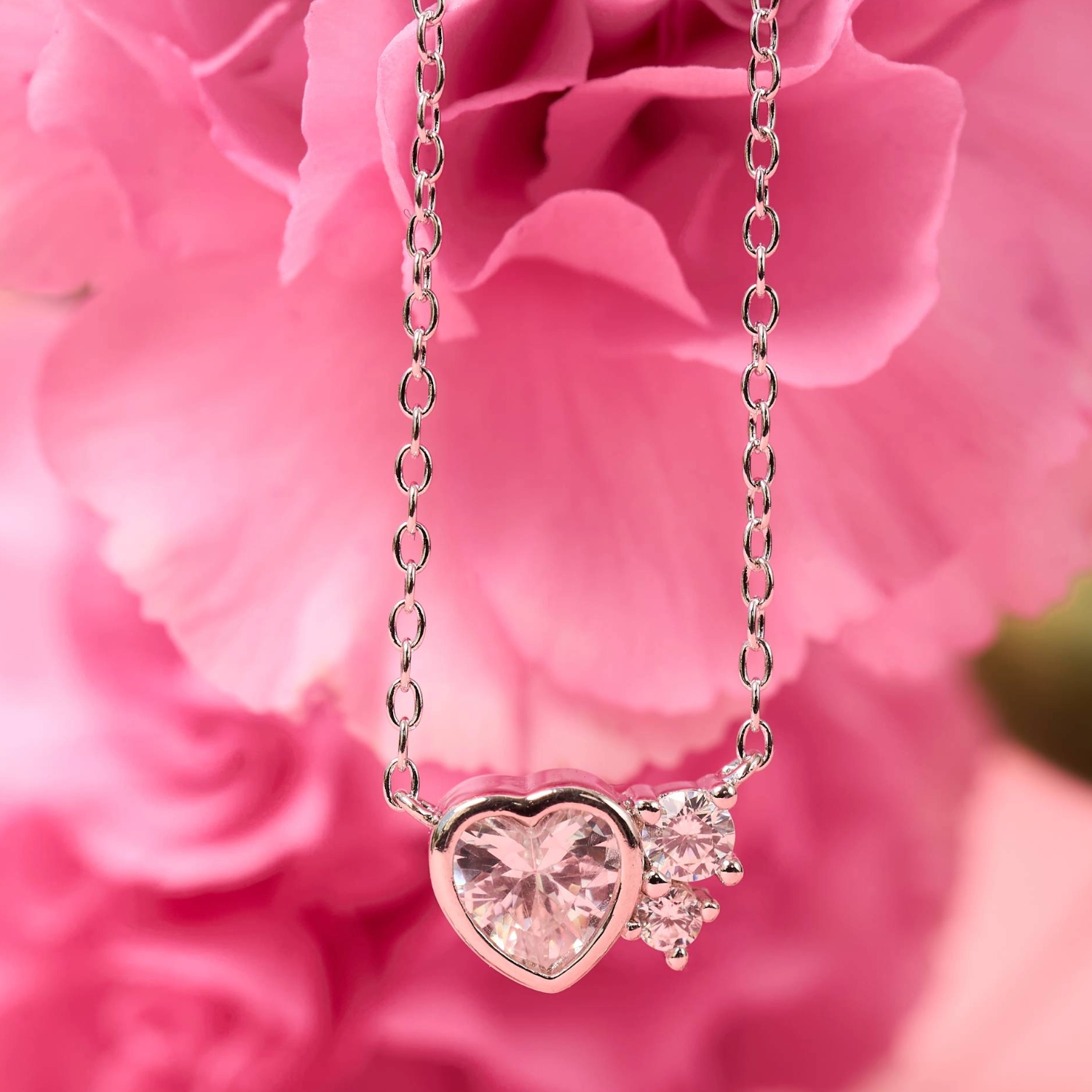 COLLAR MOM PUNTO DE LUZ CORAZÓN PLATA