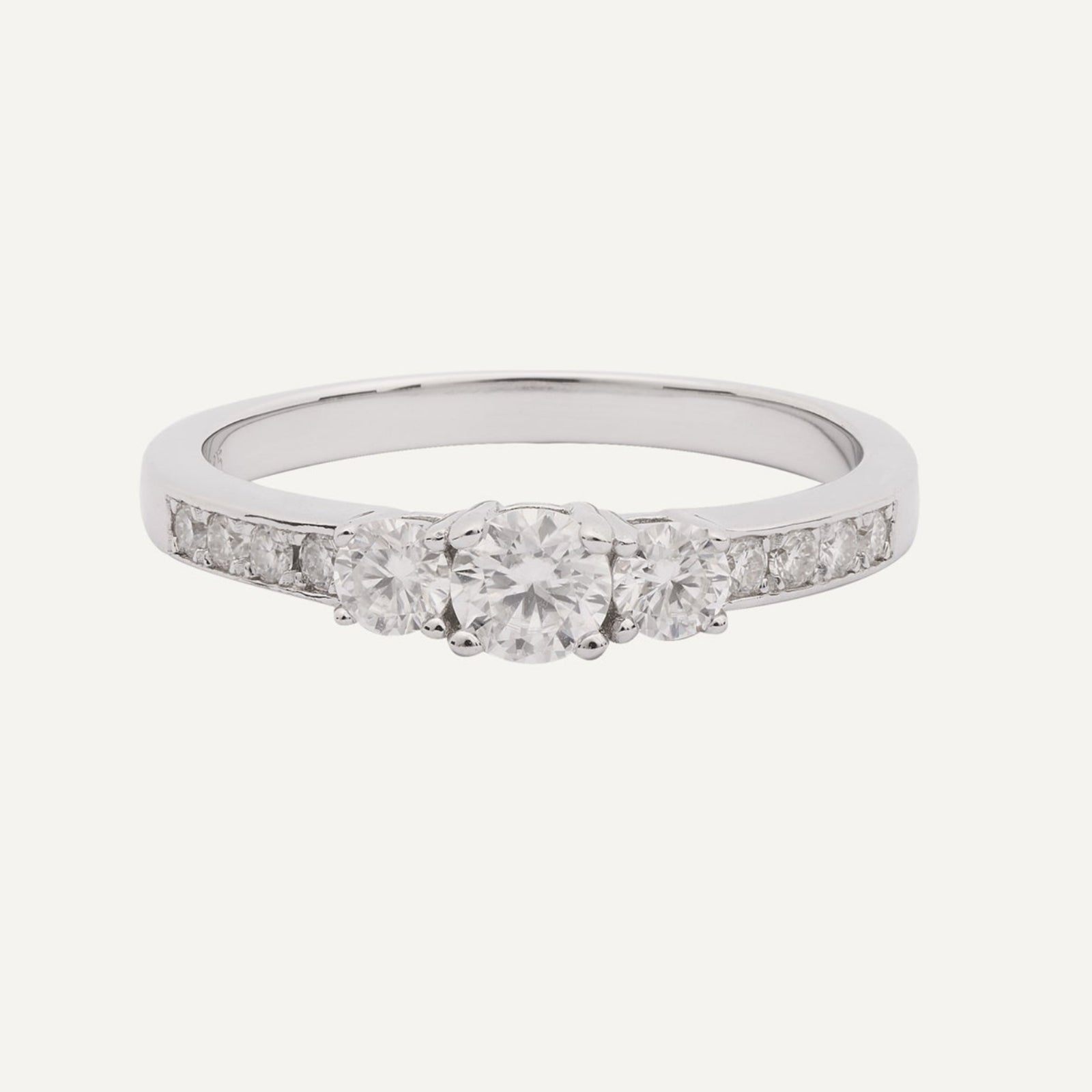 TRICILLO PAVÉ MOISSANITA