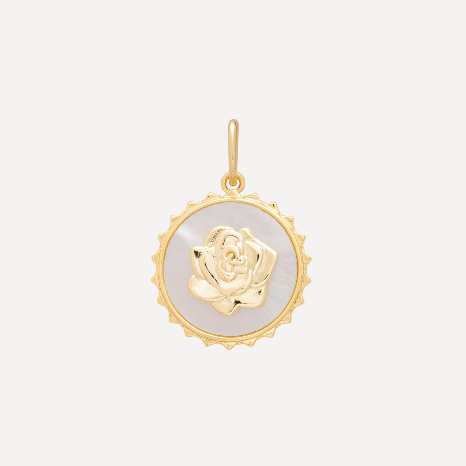 CHARM FLOR DE LOTO NÁCAR BAÑO DE ORO