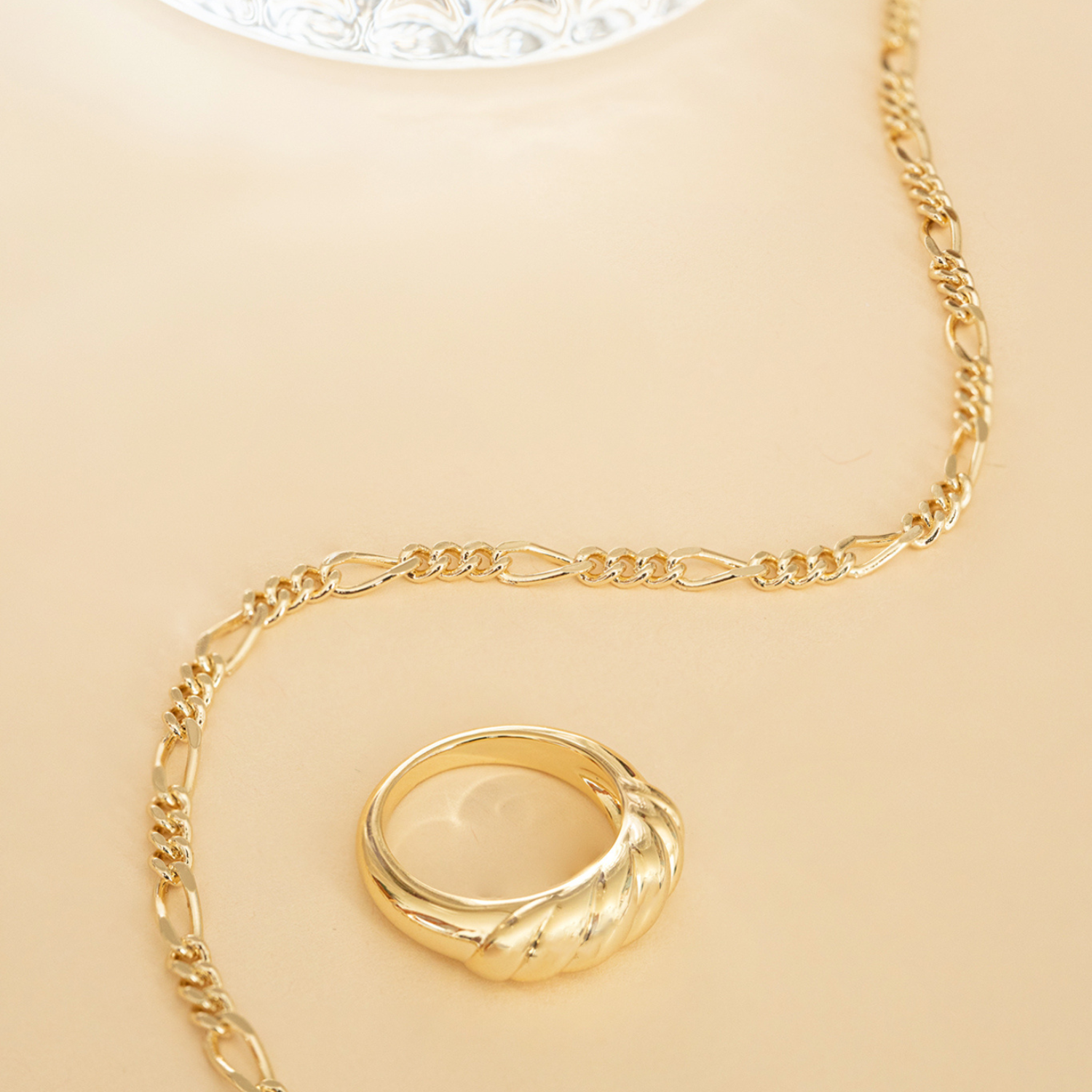 COLLAR CURB BAÑO DE ORO