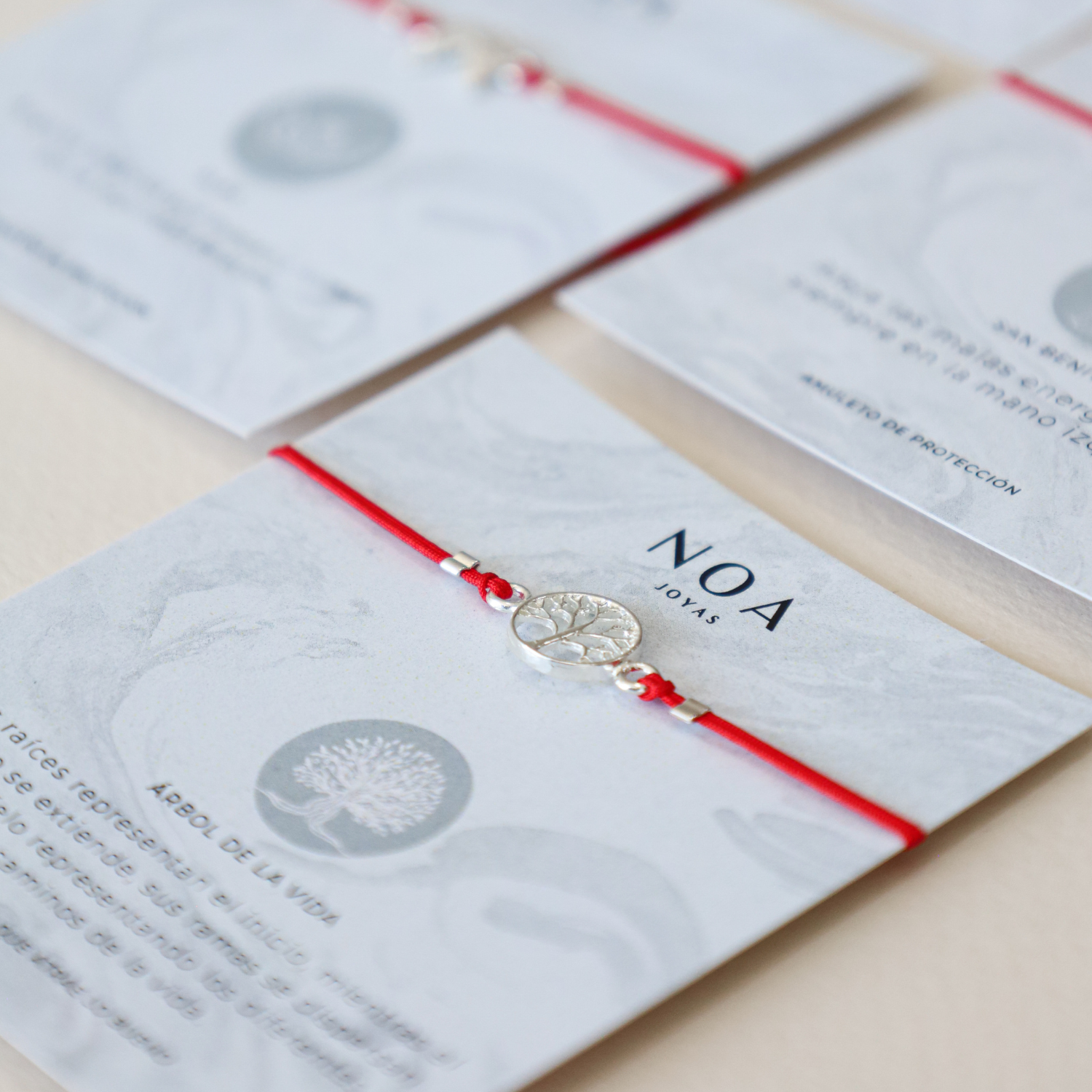 PULSERA HILO ROJO ÁRBOL DE LA VIDA PLATA