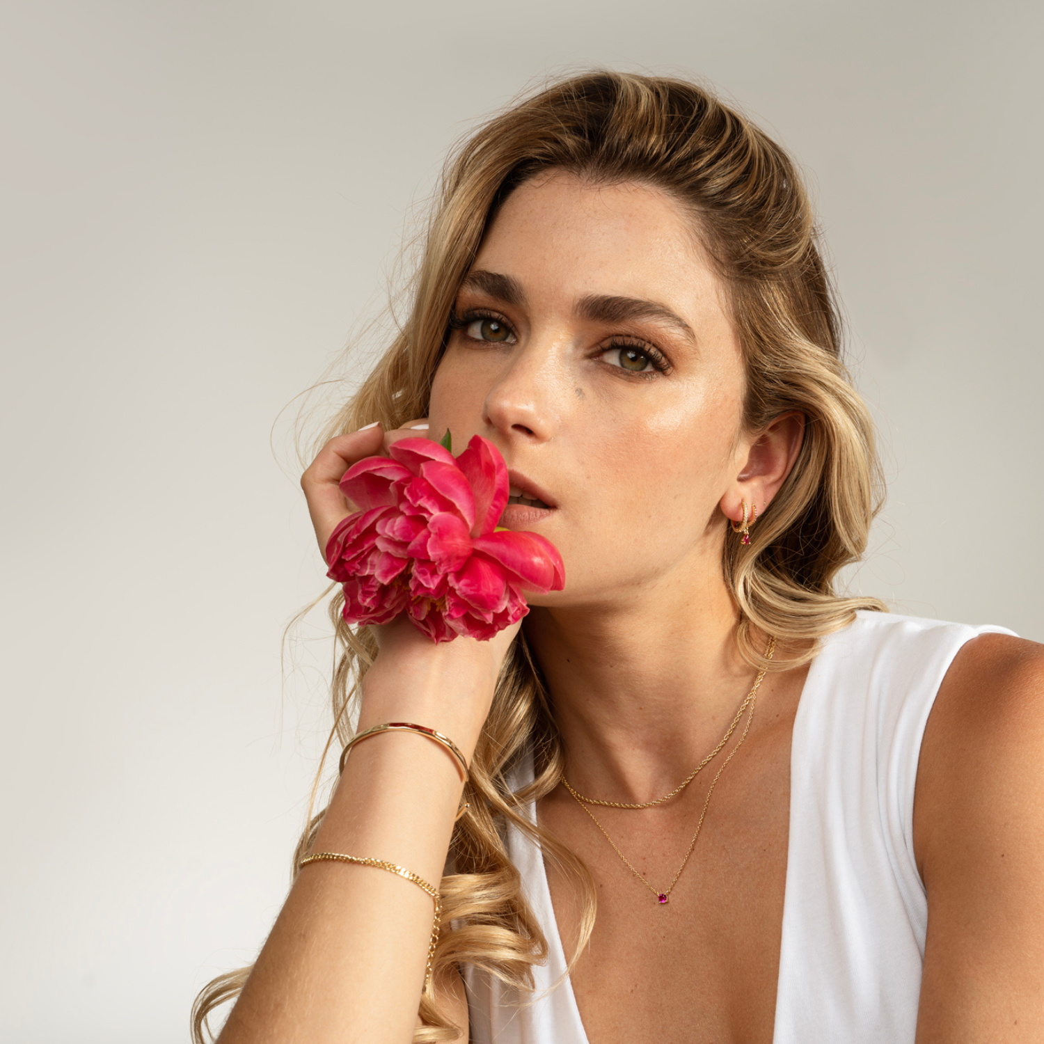 COLLAR ROSE SOLITARY BAÑO DE ORO