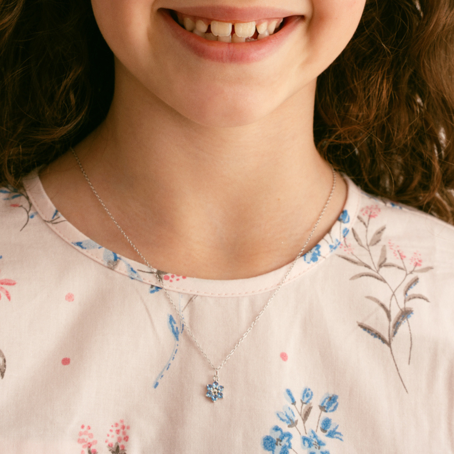 COLLAR DE NIÑA FLOR BLUE PLATA