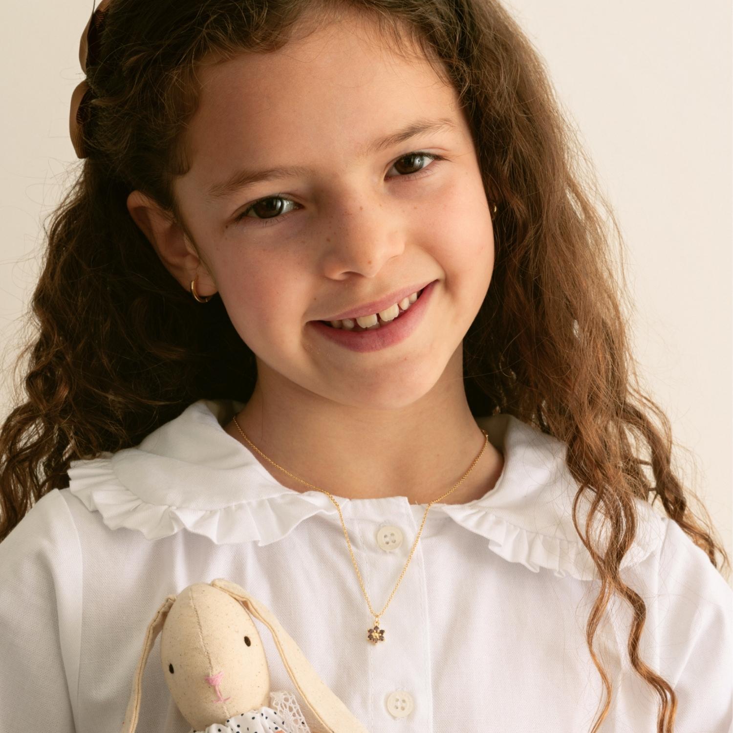 COLLAR DE NIÑA FLOR RED BAÑO DE ORO