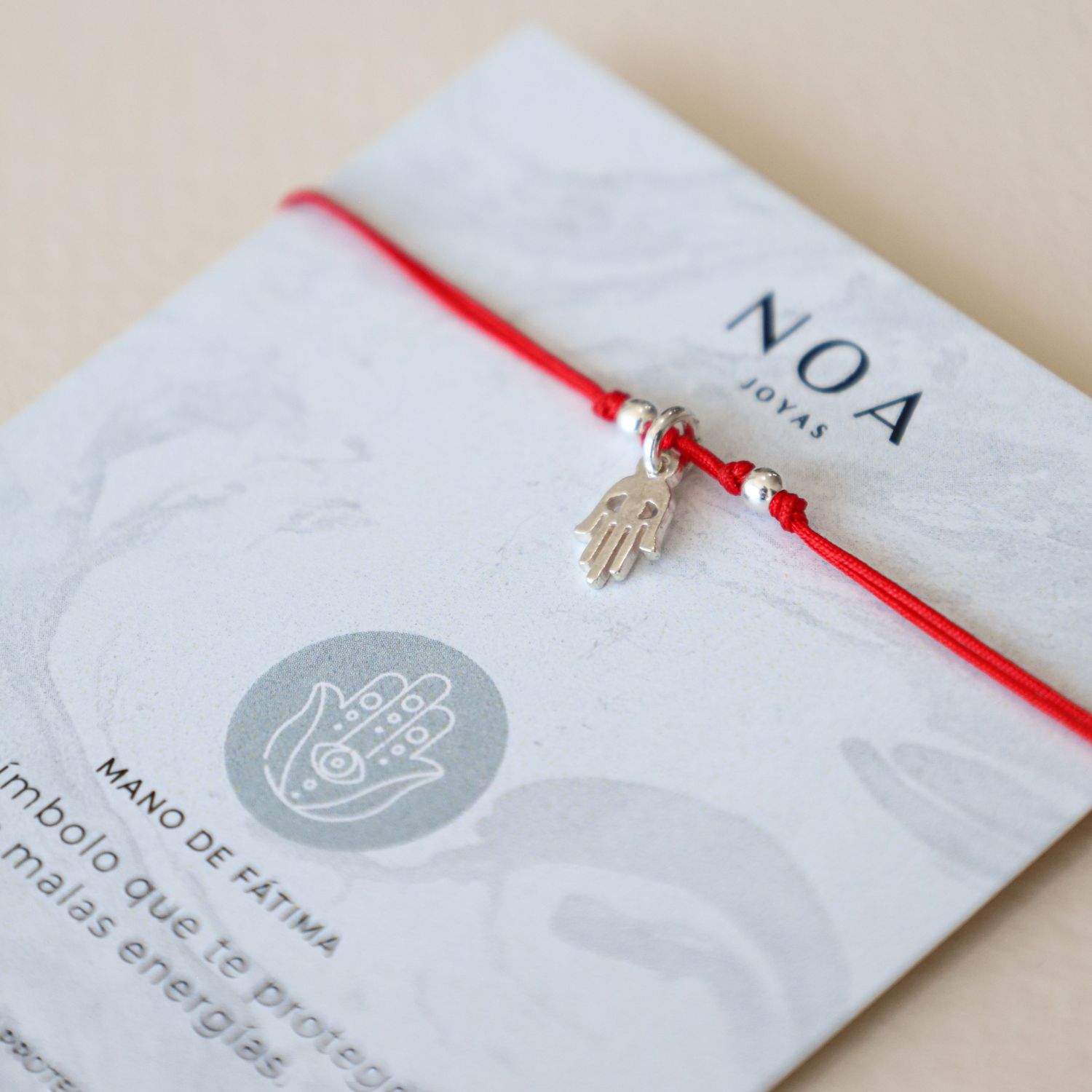 PULSERA HILO ROJO MANO DE FÁTIMA PLATA
