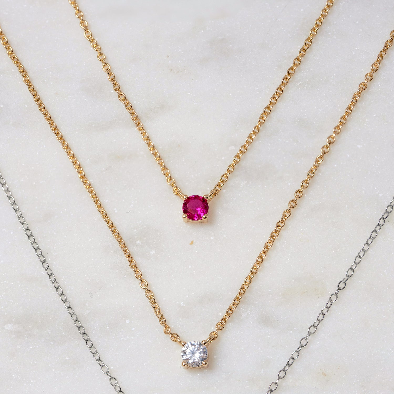 COLLAR ROSE SOLITARY BAÑO DE ORO