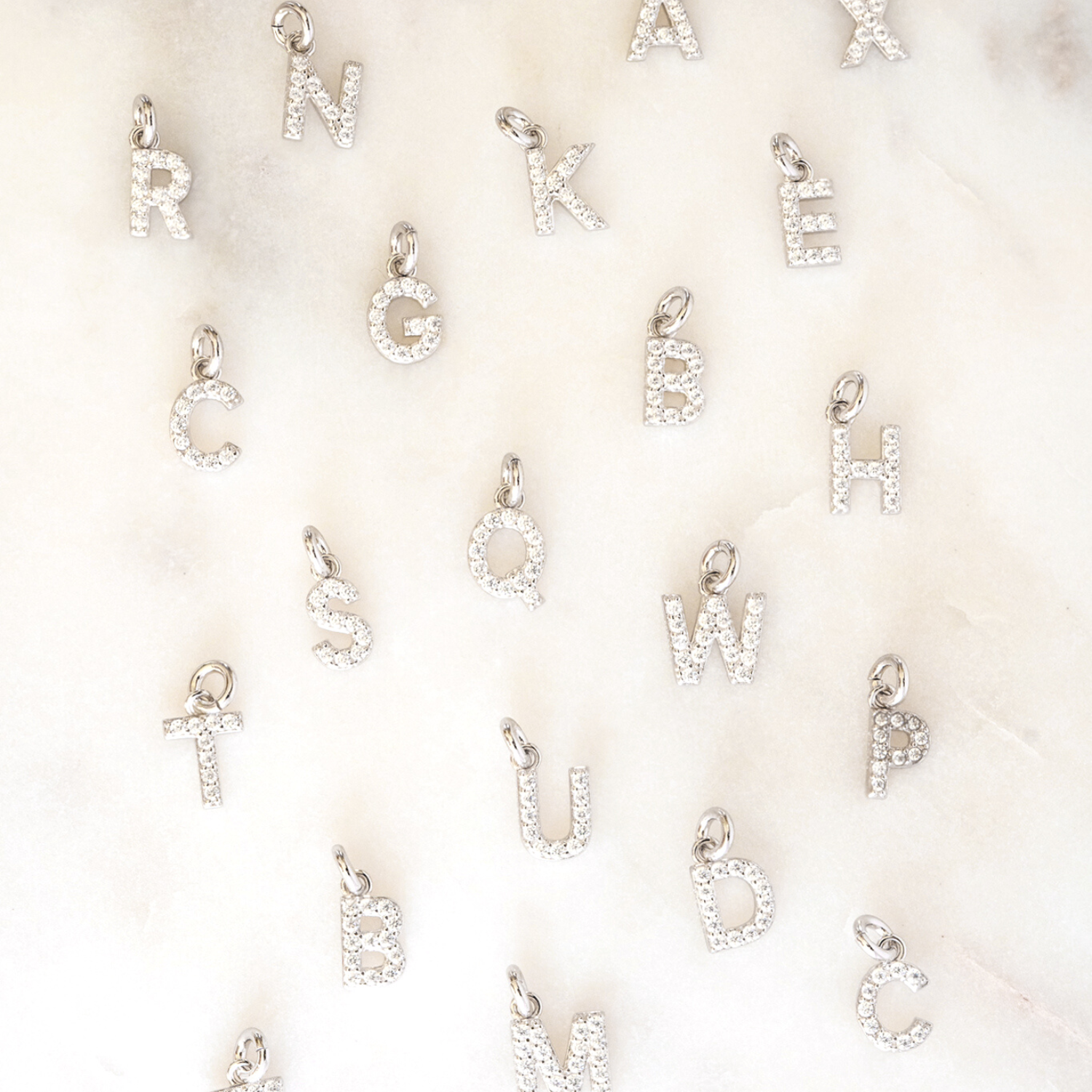 CHARM LETRA F PLATA