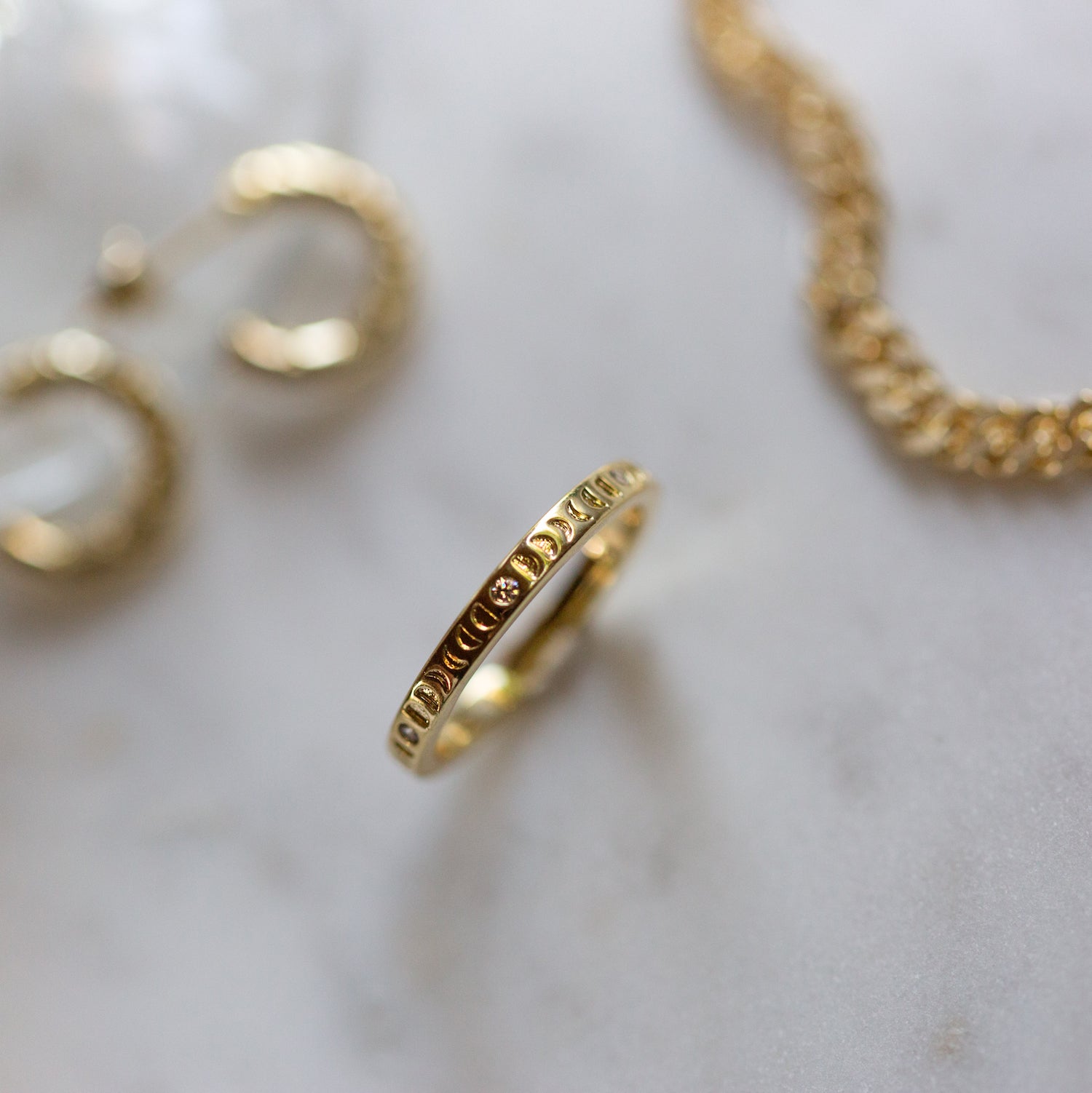 ANILLO LUNAR BAÑO DE ORO