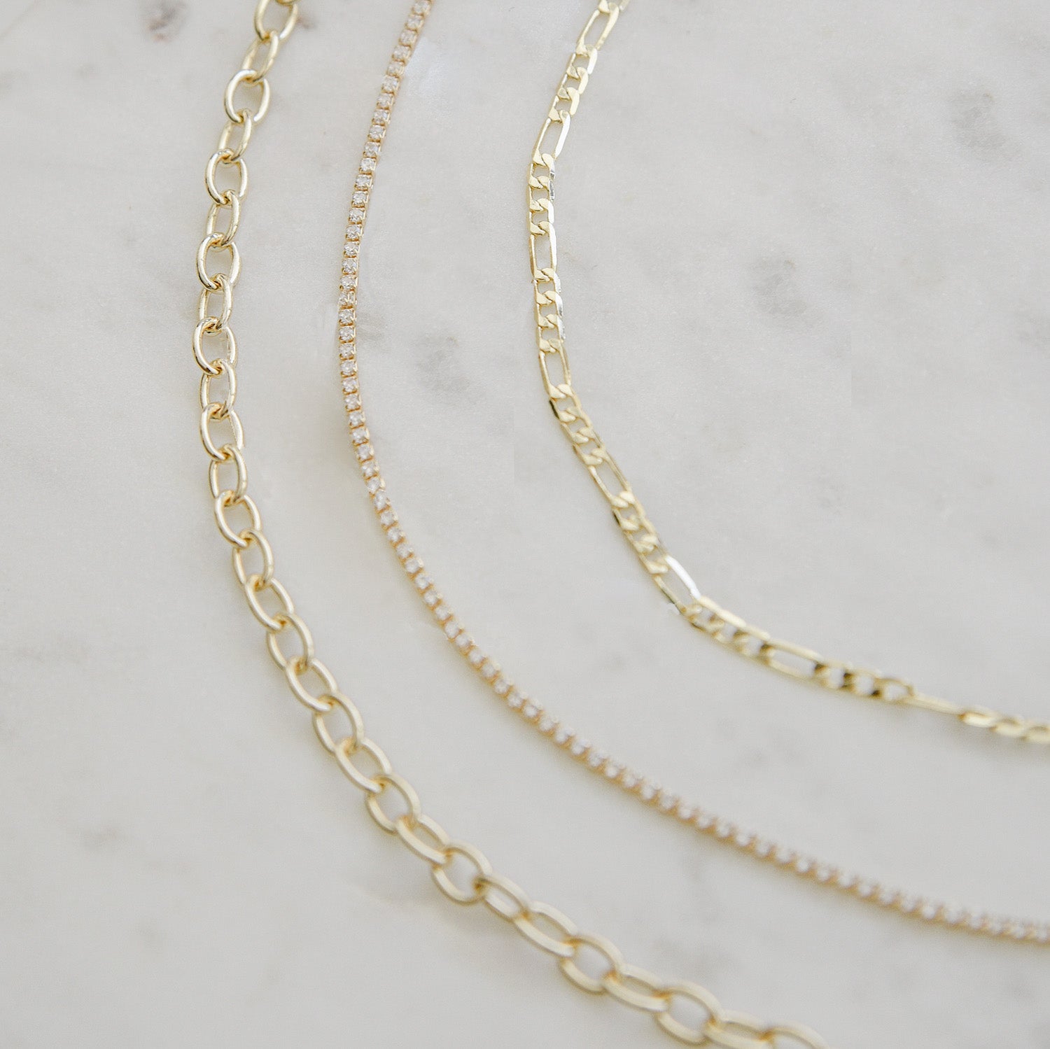 CHOCKER NIGHT BAÑO DE ORO