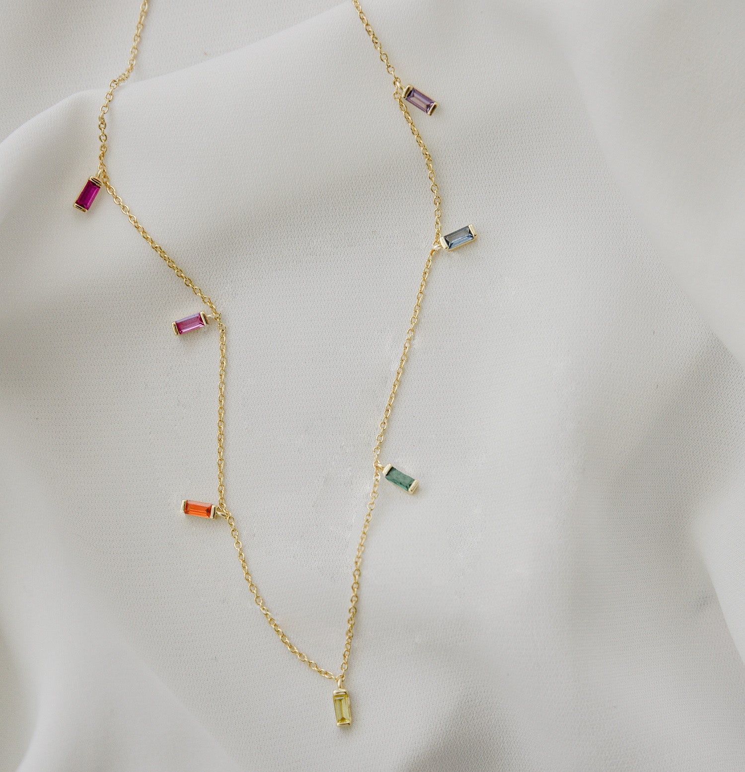 COLLAR RAINBOW BAÑO DE ORO