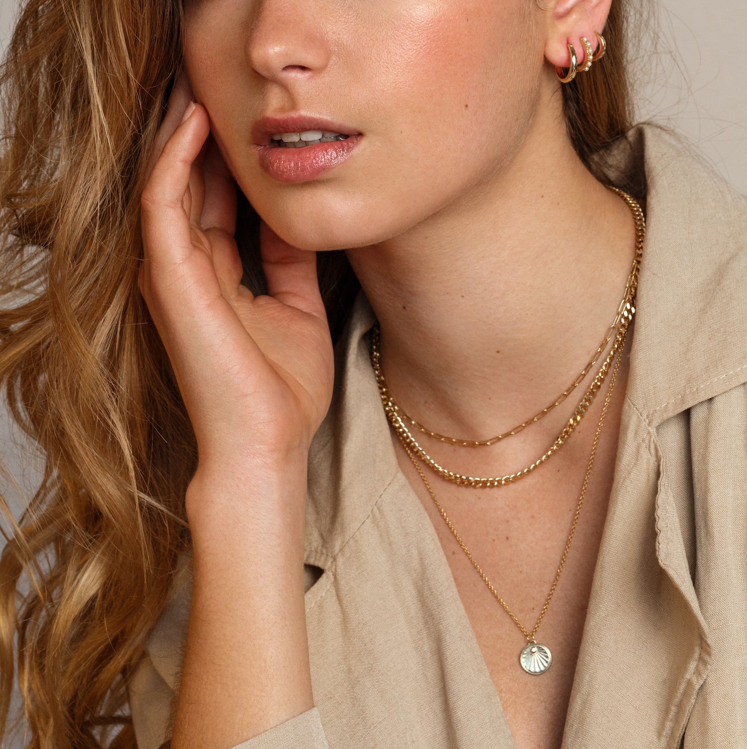 CHOCKER ADA BAÑO DE ORO